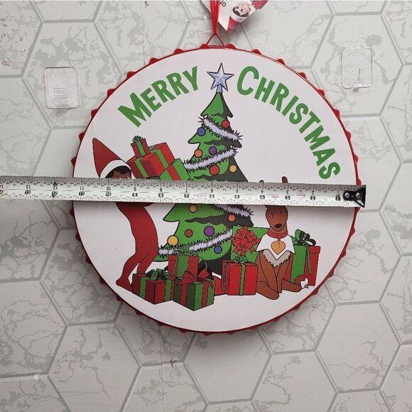 Elf On the Shelf & Elf Pets Girl Scout Metal Cap Wall Decor, 12" - Picture 9 of 12